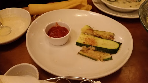Italian Restaurant Olive Garden Reviews And Photos 1417 N