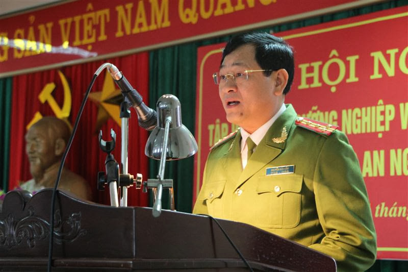 Đại tá Nguyễn Hữu Cầu, Phó Giám đốc Công an tỉnh phát biểu khai mạc