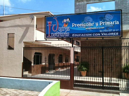Instituto Juárez, Edo. de Morelos 16, Primer Sector de Fidelac, 60950 Lázaro Cárdenas, Mich., México, Instituto | MICH