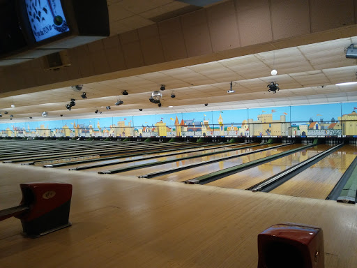 Bowling Alley «Camelot Lanes», reviews and photos, 628 Boardman-Canfield Rd, Youngstown, OH 44512, USA