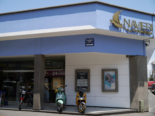 Navieri, Francisco I. Madero Sur 260, Centro, 59600 Zamora, Mich., México, Tienda de motocicletas | MICH