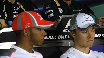 Льюис Хэмилтон и Нико Росберг на пресс-конференции в четверг на Гран-при Бахрейна 2012