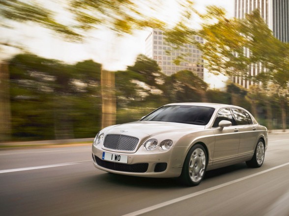 2009 Bentley Continental Flying Spur - Front Angle View