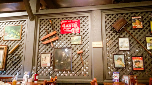 American Restaurant «Cracker Barrel Old Country Store», reviews and photos, 1162 Wayne Ave, Chambersburg, PA 17202, USA
