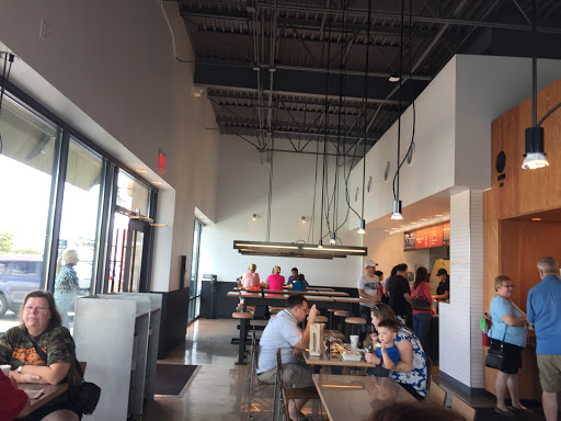 Mexican Restaurant «Chipotle Mexican Grill», reviews and photos, 1020 Centerpoint Rd, San Marcos, TX 78666, USA