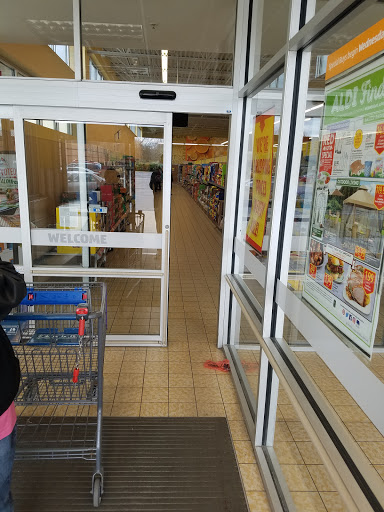 Discount Supermarket «ALDI», reviews and photos, 2211 Oakton St, Evanston, IL 60202, USA