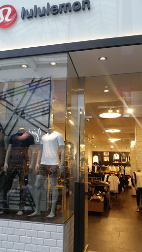 Sportswear Store «lululemon», reviews and photos, 250 Vesey St #115, New York, NY 10281, USA