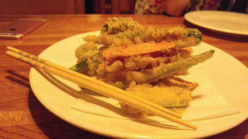Sushi Restaurant «Lotus», reviews and photos, 403 S State St, Ukiah, CA 95482, USA