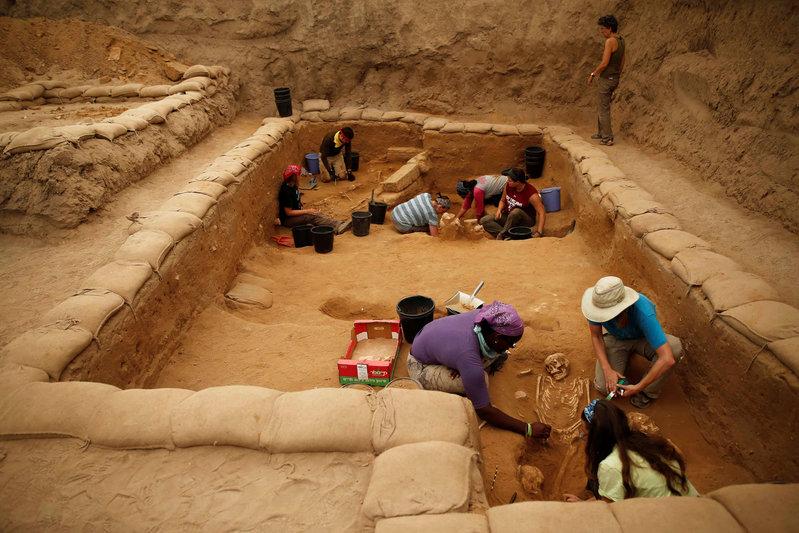 Philistine cemetery revealed in Israel's port city of Ashkelon Philistine cemetery revealed in Israel's port city of Ashkelon