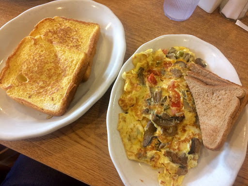 Family Restaurant «Breakfast Hut», reviews and photos, 4170 Perkiomen Ave, Reading, PA 19606, USA