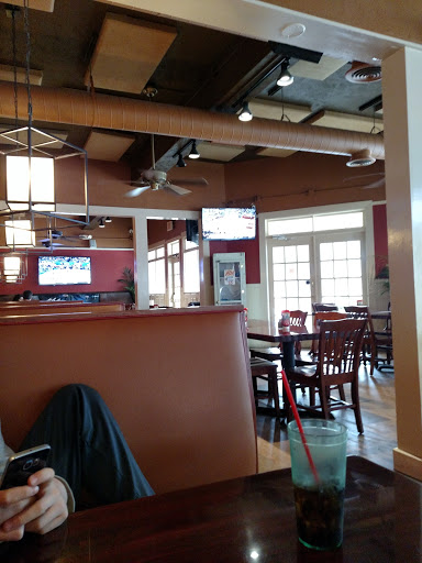 Bar & Grill «Locos Grill & Pub», reviews and photos, 2463 Demere Rd, Saint Simons Island, GA 31522, USA