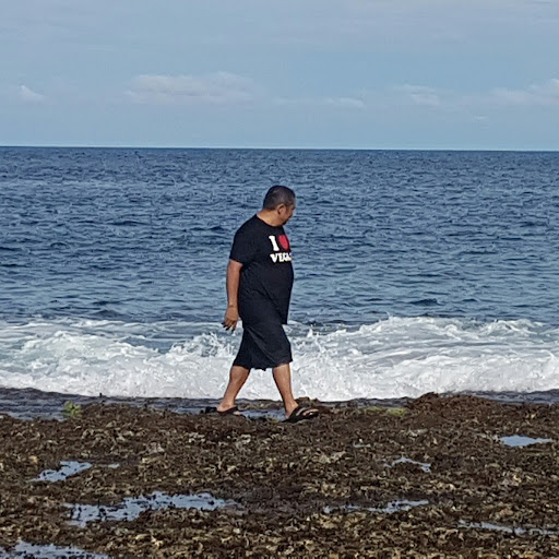 Johnron Tanada Hubad