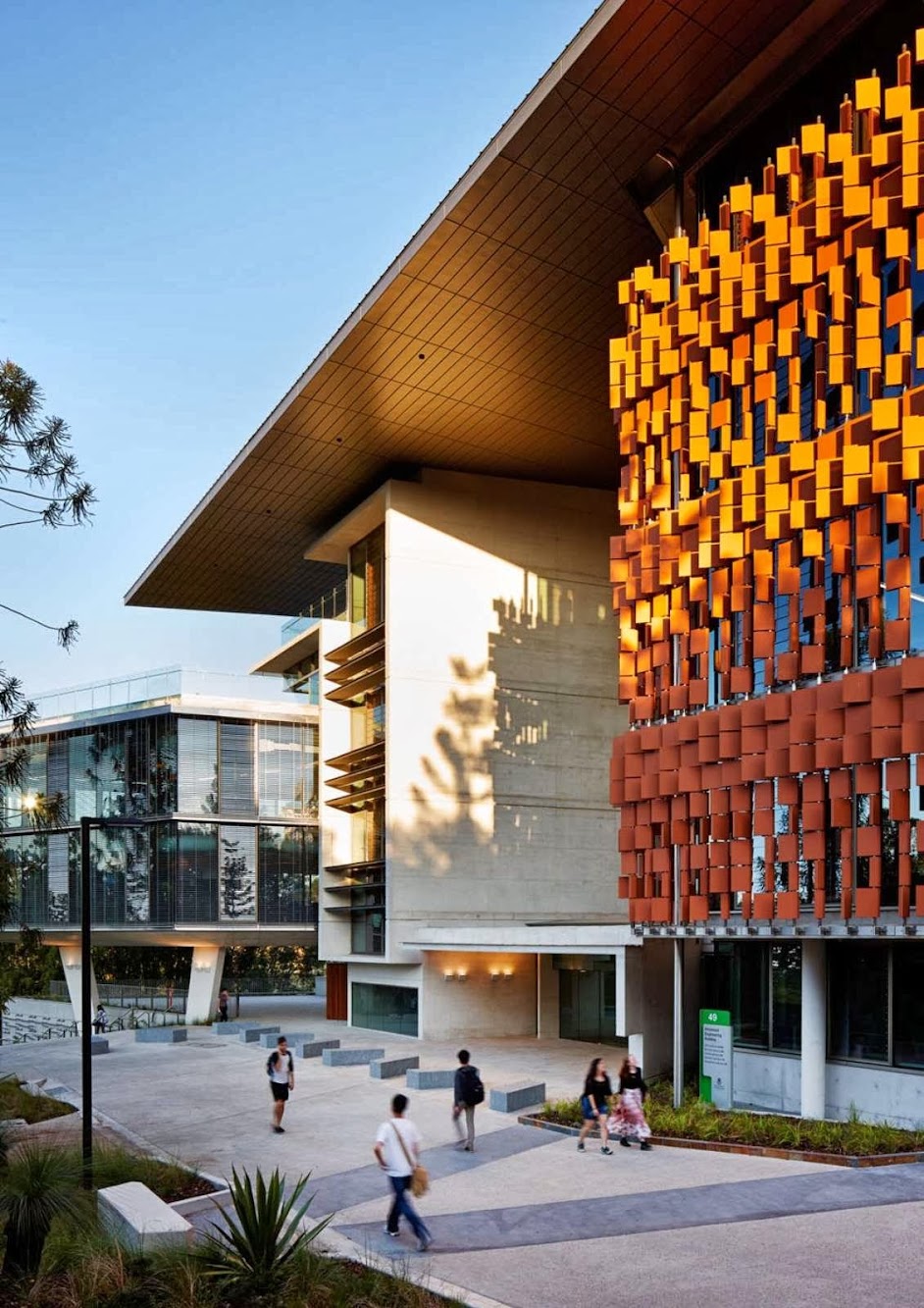 Advanced Engineering Building by Hassell and Richard Kirk