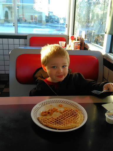 Breakfast Restaurant «Waffle House», reviews and photos, 17201 E Outer Rd, Belton, MO 64012, USA