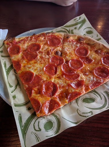 Pizza Restaurant «NY Pie (Hendersonville)», reviews and photos, 305 Indian Lake Blvd, Hendersonville, TN 37075, USA