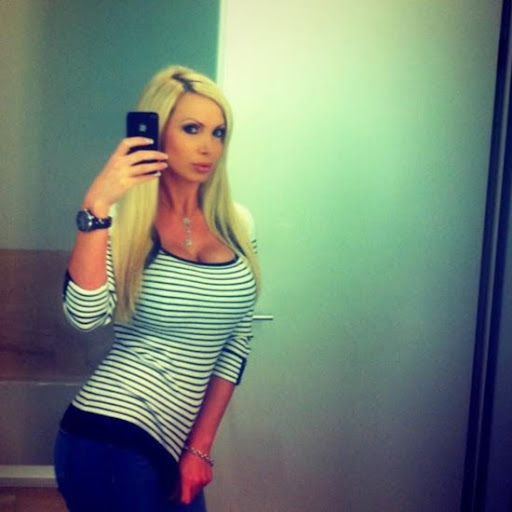 sexy nikki benz nude sexy girls in blue jeans