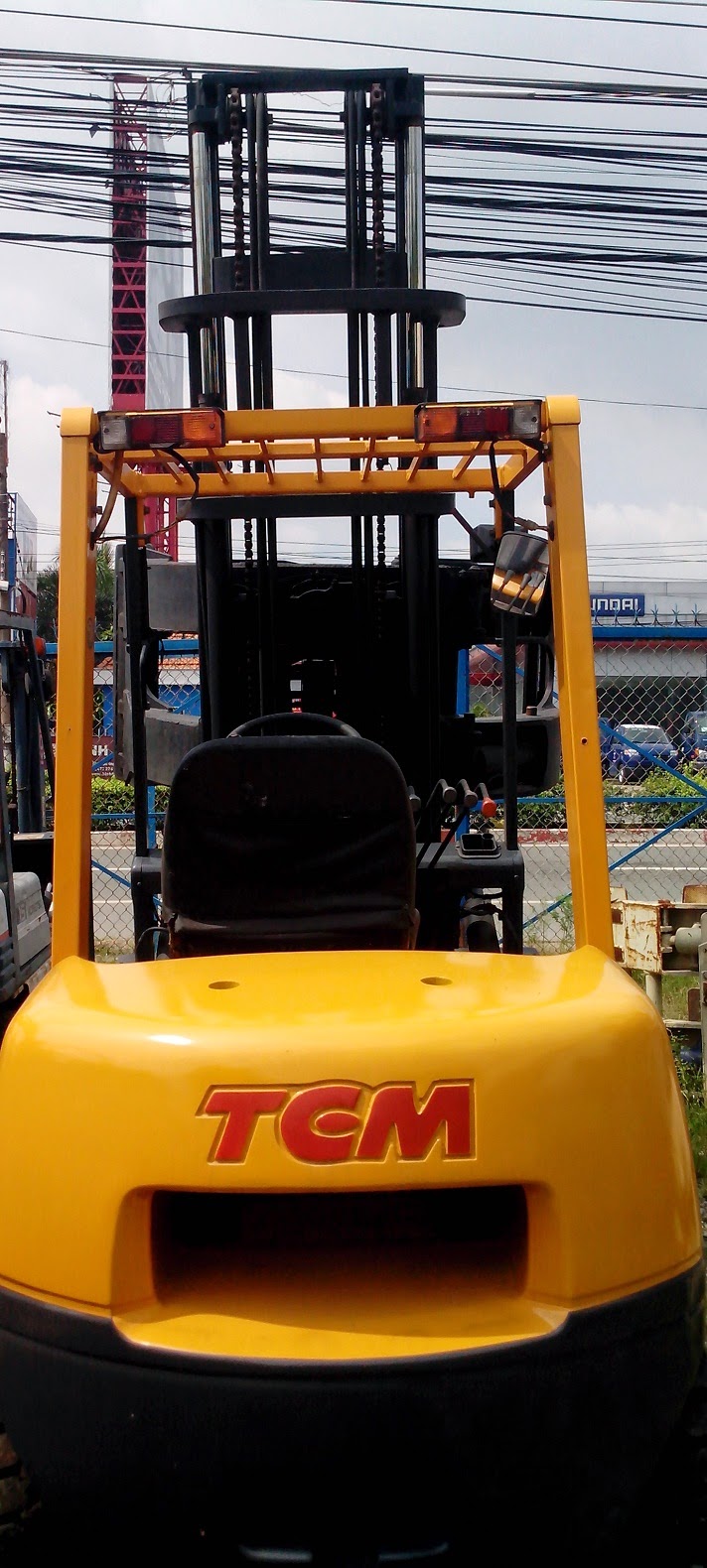 Xe nâng TCM kẹp giấy 1999 xe nang tcm kep giay