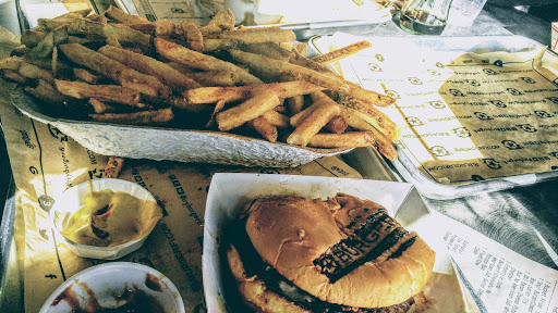 Hamburger Restaurant «BurgerFi», reviews and photos, 719 86th St, Brooklyn, NY 11228, USA