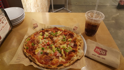 Pizza Restaurant «MOD Pizza», reviews and photos, 17171 Bothell Way NE a004, Lake Forest Park, WA 98155, USA