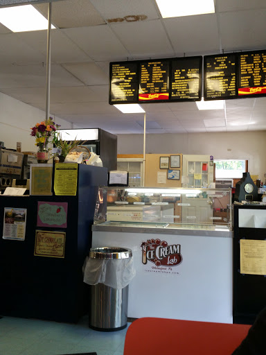Family Restaurant «Blue Mountain Drive-In», reviews and photos, 1439 Blue Mountain Dr, Danielsville, PA 18038, USA