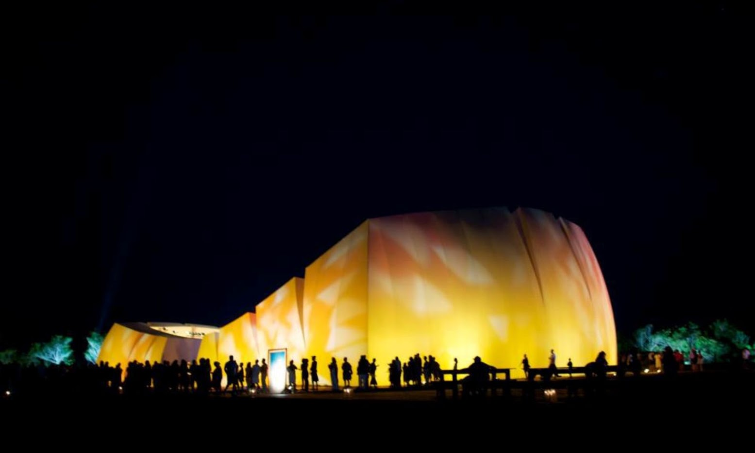 Mozarteum Brasileiro Theater by Valentiny HVP Architects