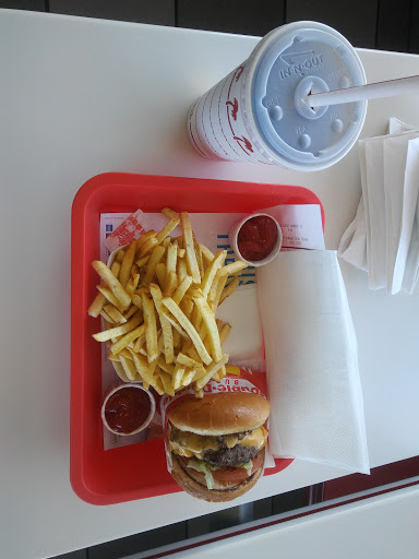 Hamburger Restaurant «In-N-Out Burger», reviews and photos, 12365 Seal Beach Blvd, Seal Beach, CA 90740, USA