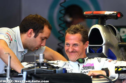 schumacher_mercedes_gp_mon11.jpg