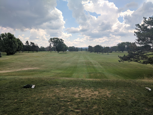 Golf Course «Hillview Golf Course», reviews and photos, 4696 Berry Rd, Fredonia, NY 14063, USA