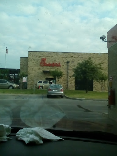 Fast Food Restaurant «Chick-fil-A», reviews and photos, 1535 N Cockrell Hill Rd, Dallas, TX 75211, USA