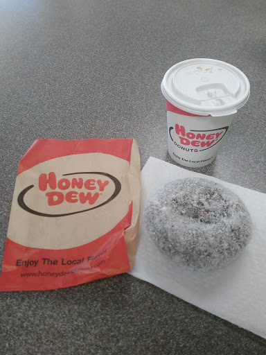 Donut Shop «Honey Dew Donuts», reviews and photos, 61 W Main St, Norton, MA 02766, USA
