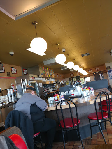 Breakfast Restaurant «Waffle House», reviews and photos, 64 Broadway St, Dry Ridge, KY 41035, USA