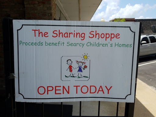 Thrift Store «The Sharing Shoppe», reviews and photos, 111 W Arch Ave, Searcy, AR 72143, USA
