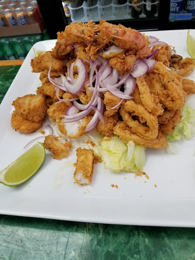 Mexican Restaurant «El Tiburon», reviews and photos, 1605 N State Rd 7, Margate, FL 33063, USA