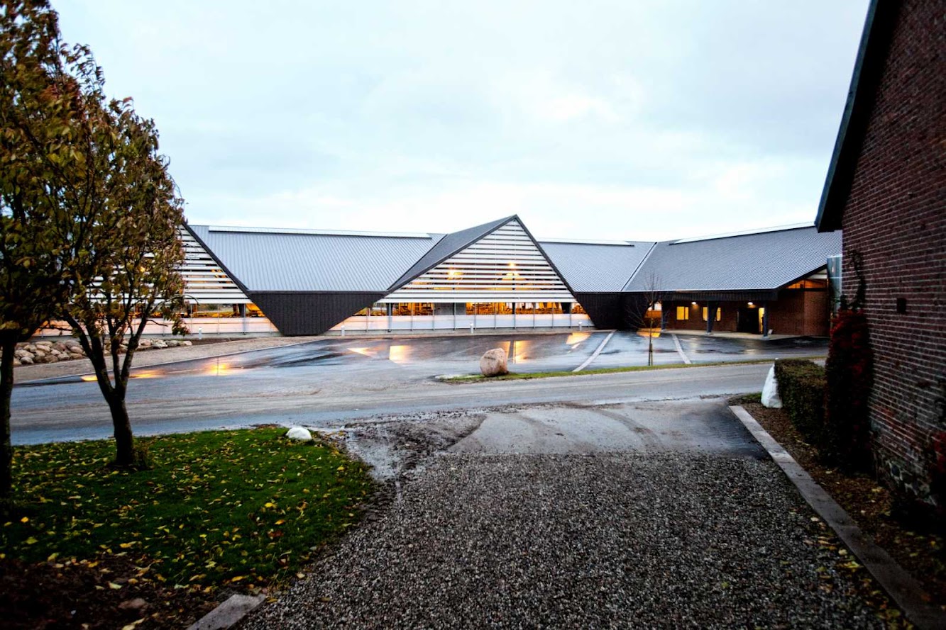 LUMO Architects