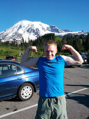 Sun’s out, guns out.  Enjoying the views from Paradise before starting our second day