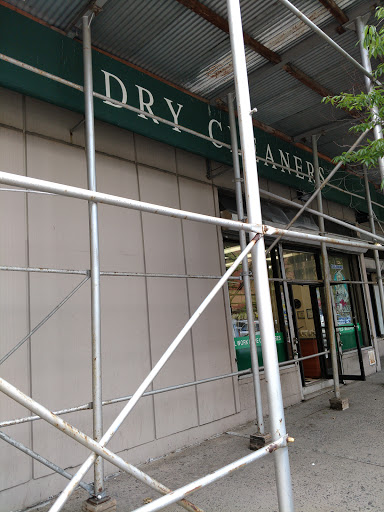 Dry Cleaner «106th St French Dry Cleaners», reviews and photos, 1590 Madison Ave, New York, NY 10029, USA