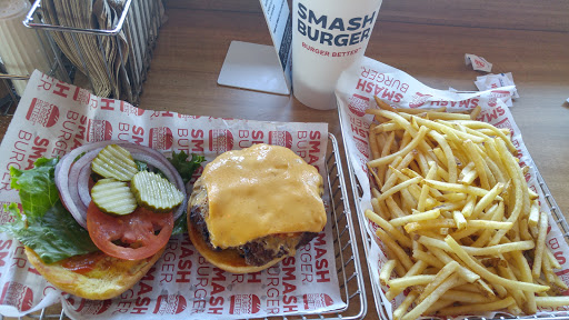 Hamburger Restaurant «Smashburger», reviews and photos, 826 Queen St, Southington, CT 06489, USA