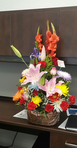 Florist «Daisy Flowers», reviews and photos, 600 W Arbor Vitae St, Inglewood, CA 90301, USA