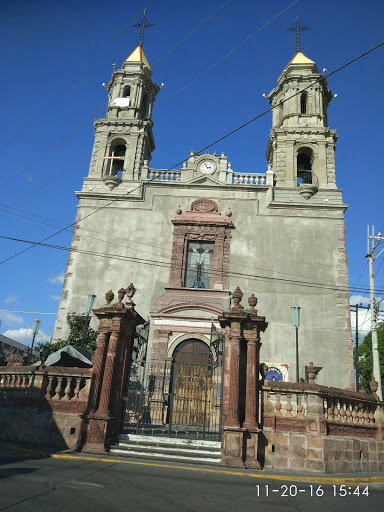Templo del Calvario, Avenida Miguel Hidalgo Norte 109, Centro, 59600 Zamora, Mich., México, Iglesia católica | MICH