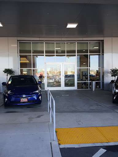 Car Dealer «Roseville Automall», reviews and photos, 700 Automall Dr, Roseville, CA 95661, USA