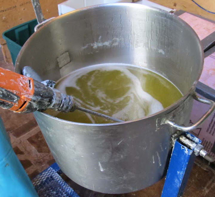 Mixing and Heating Oils