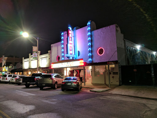 Live Music Venue «The Heights Theater», reviews and photos, 339 W 19th St, Houston, TX 77008, USA