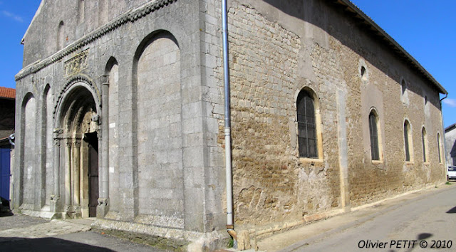 LAITRE-SOUS-AMANCE (54) - L'église paroissiale Saint-Laurent