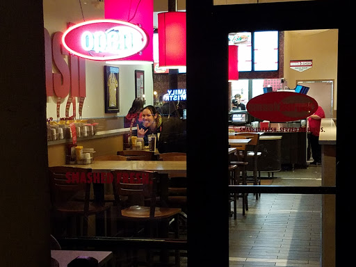 Hamburger Restaurant «Smashburger», reviews and photos, 965 Hover St, Longmont, CO 80501, USA