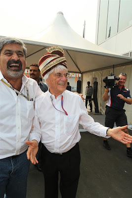 Берни Экклстоун и Вики Чандхок на Гран-при Индии 2012