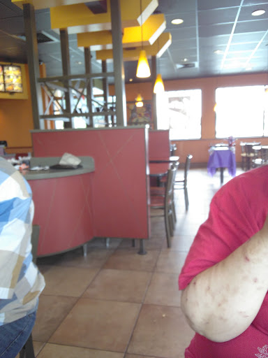 Mexican Restaurant «Taco Bell», reviews and photos, 15924 OH-170, Calcutta, OH 43920, USA