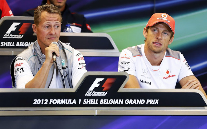 Михаэль Шумахер и Дженсон Баттон на пресс-конференции в четверг на Гран-при Бельгии 2012