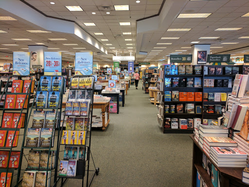 Book Store «Barnes & Noble», reviews and photos, 735 Haywood Rd, Greenville, SC 29607, USA