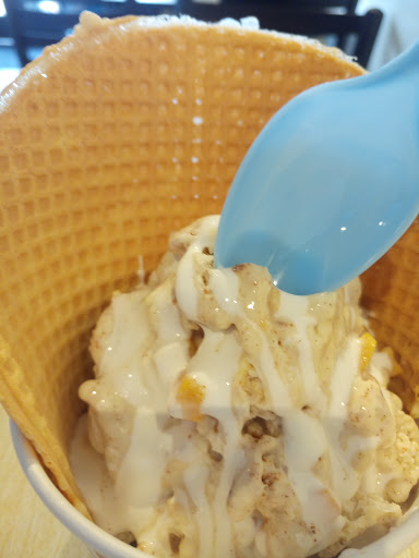 Ice Cream Shop «Sub Zero Ice Cream & Yogurt», reviews and photos, 201 Oak Ave, Carlsbad, CA 92008, USA