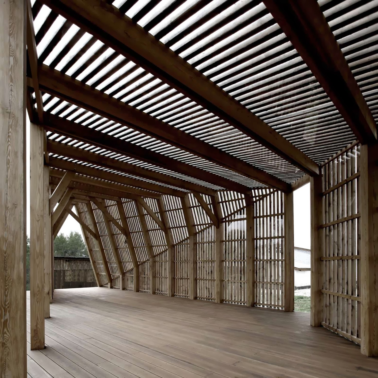 Summer House by Khachaturian Architects